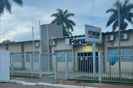 Fachada do Fórum de Taquaral (Foto: Reprodução)
