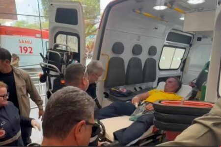 Ministro da saúde usa foto de Bolsonaro sendo socorrido para elogiar o Samu Criado pelo Lula Viva o SUS!, escreveu Alexandre Padilha