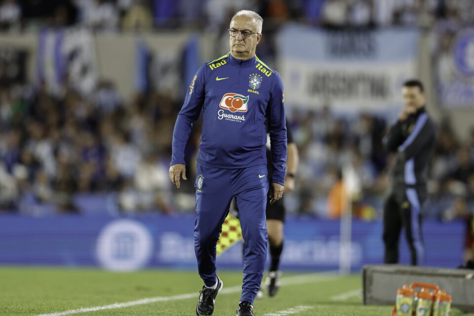 Dorival Júnior, durante a derrota do Brasil para a Argentina