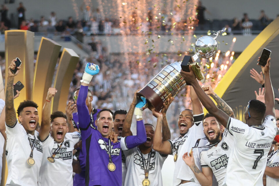 Atual campeão da libertadores faz sua estreia na competição