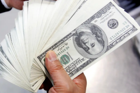 Dólar fecha em alta (Foto: Agência Brasil)