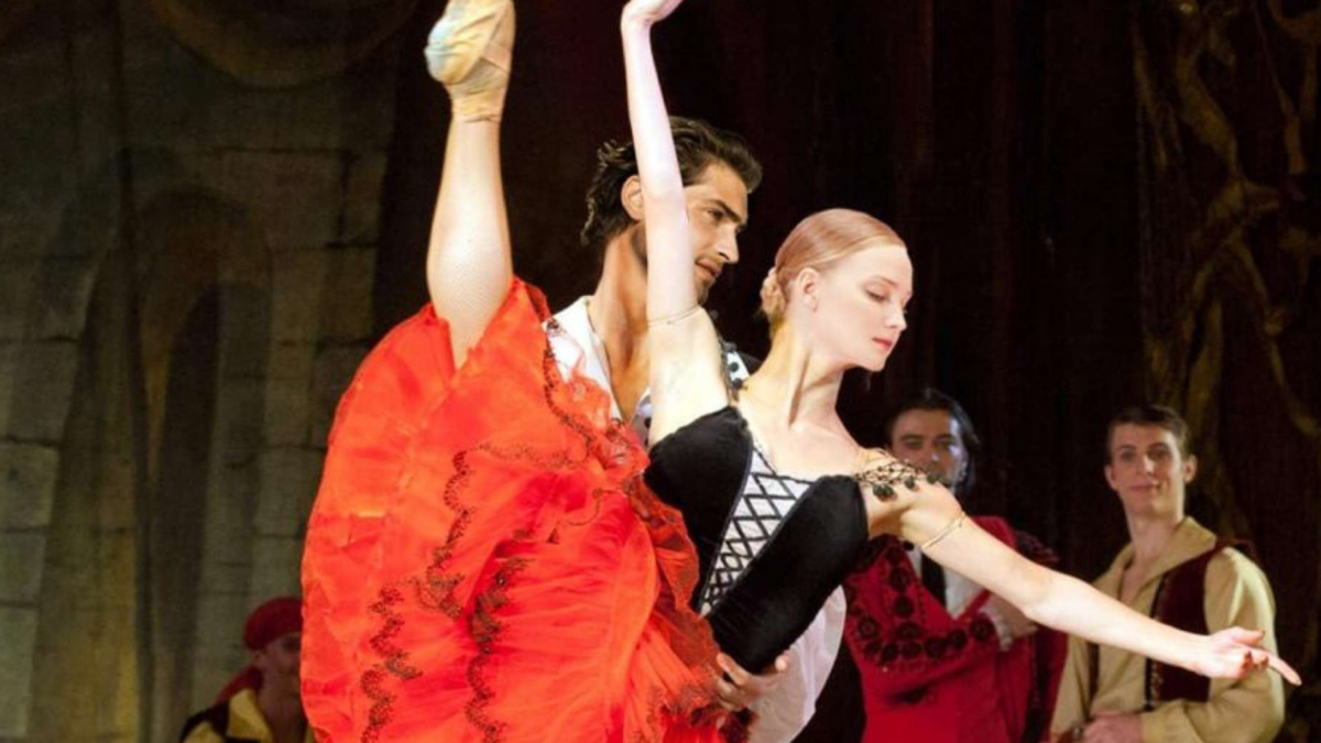 Ballet Clássico de St. Petersburg apresenta ‘Carmen Suite’ e trechos de ‘O Lago dos Cisnes’ em Goiânia