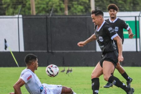Goiânia leva gol nos acréscimos e segue sem vencer