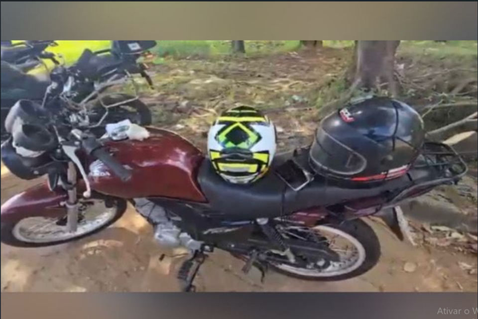 Motociclista transportava drogas escondidas na cueca (Foto: PRF)