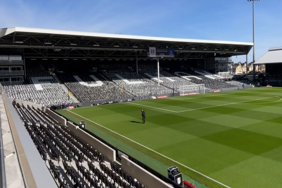 Fulham recebe o líder Liverpool neste domingo