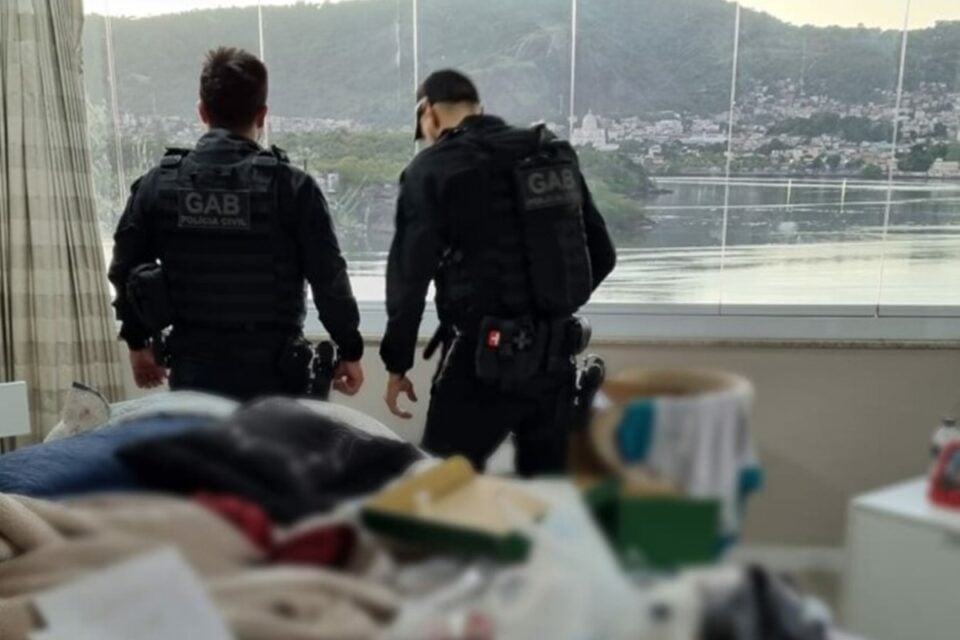 Policiais cumprem mandados da Operação Jogada Marcada