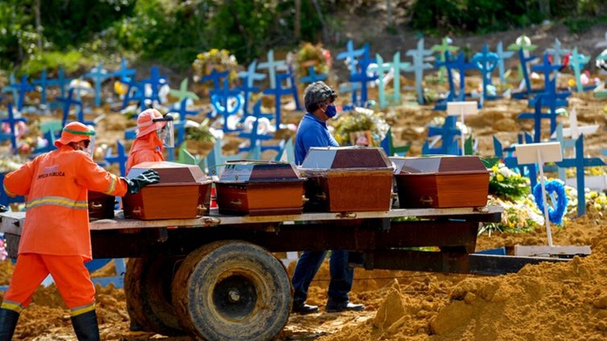 Acervo denuncia política de morte na pandemia e pode embasar reparação