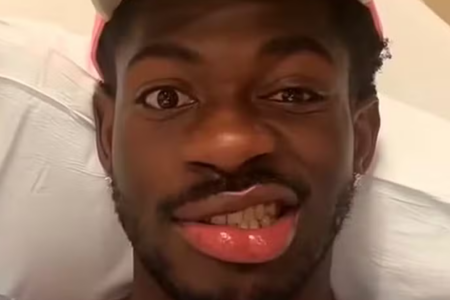 Lil Nas X é internado após ‘perder controle’ do lado direito do rosto