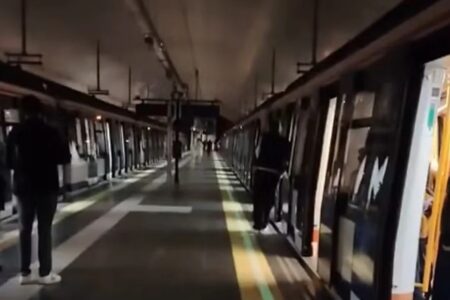 Apagão atinge Europa e gera caos em transporte e comunicação Portugal e Espanha são mais afetados, ministro fala em possível ciberataque