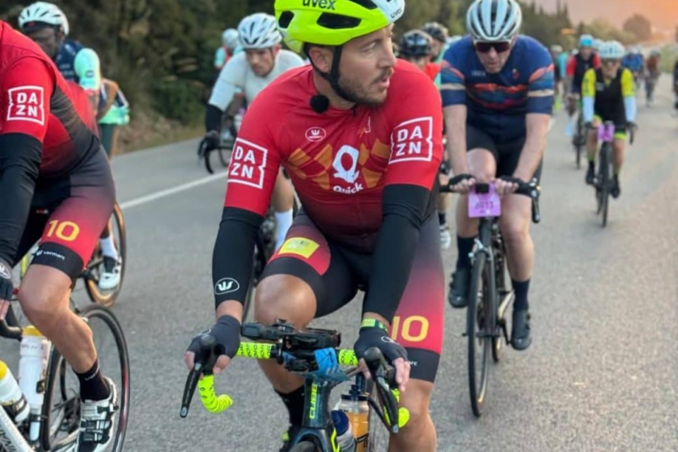 Eden Hazard em competição de ciclismo