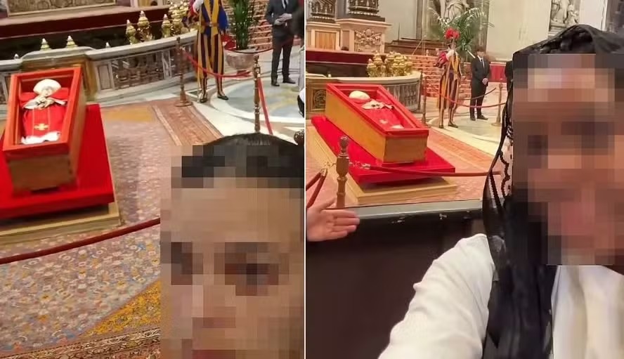 Fiéis são criticados por tirar selfies diante do caixão de Papa Francisco "Foi triste ver um comportamento desrespeitoso", declarou devoto