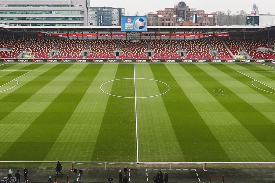 Brentford e Chelsea se encaram neste domingo pela Premier League