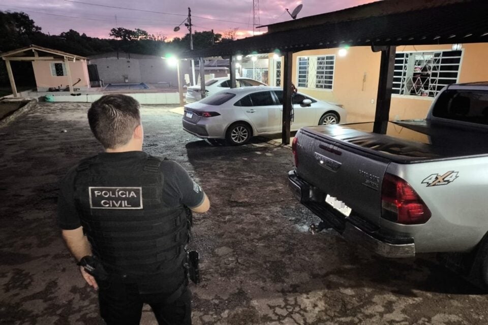 Polícia prende pai e filho suspeitos de movimentar R$ 90 milhões com agiotagem no Entorno do DF