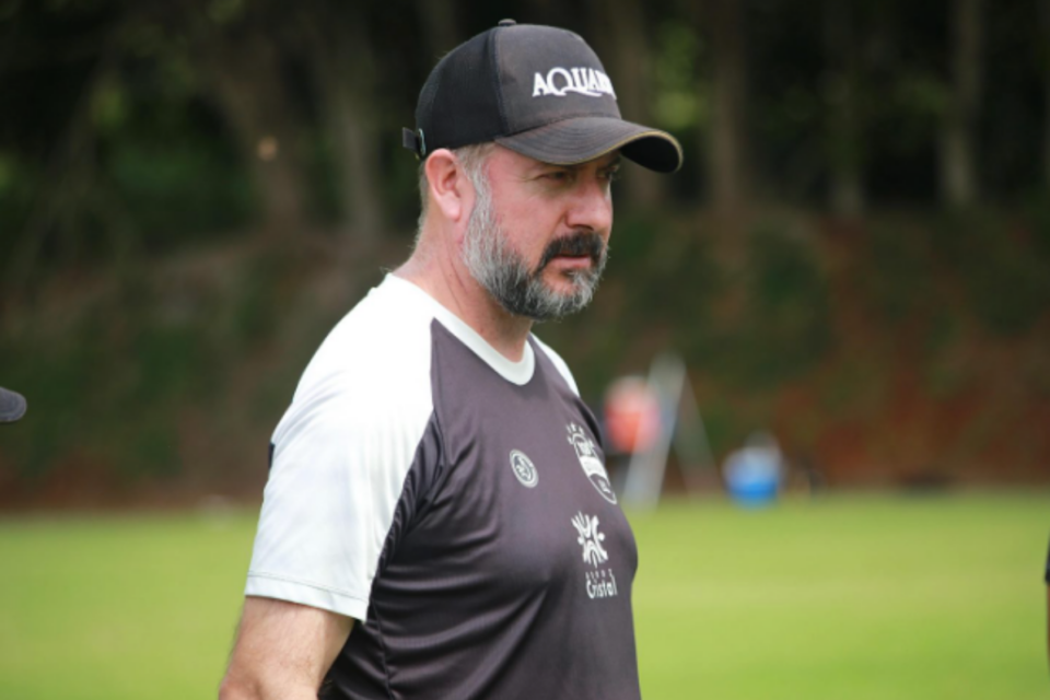 Vinícius Munhoz, treinador do Goiânia