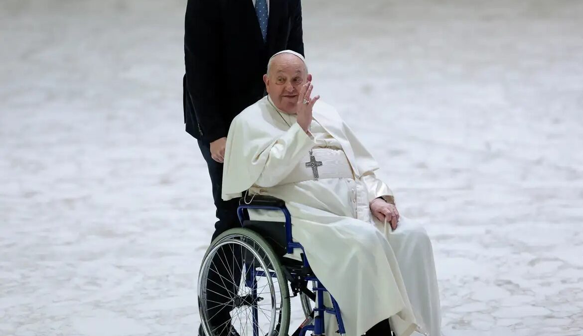 Papa Francisco morreu de AVC e insuficiência cardíaca, diz Vaticano Pontífice argentino foi declarado morto nesta segunda (21), aos 88 anos