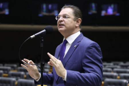 Sóstenes Cavalcante (PL-RJ) em sessão na Câmara em 2024 - Mario Agra - 13.mar.24/Câmara dos Deputados
