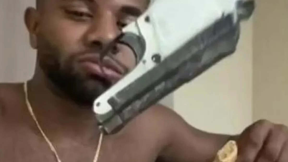 Davi Brito se torna réu por violência psicológica contra ex-namorada