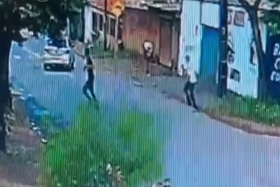 “Agredimos e levamos o carro para revender as peças”, diz menor que roubou professora