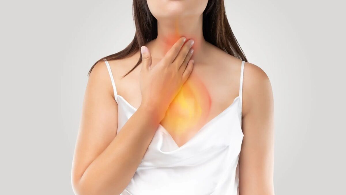 Refluxo não tratado pode evoluir para câncer e exigir retirada do esôfago Tumor é mais prevalente entre homens