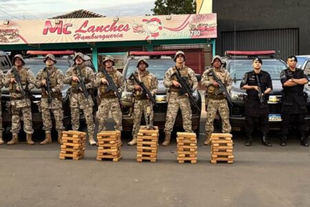 Jataí: perseguição seguida de confronto acaba na apreensão de 100 kg de maconha Suspeito morreu após atirar contra uma equipe do COD