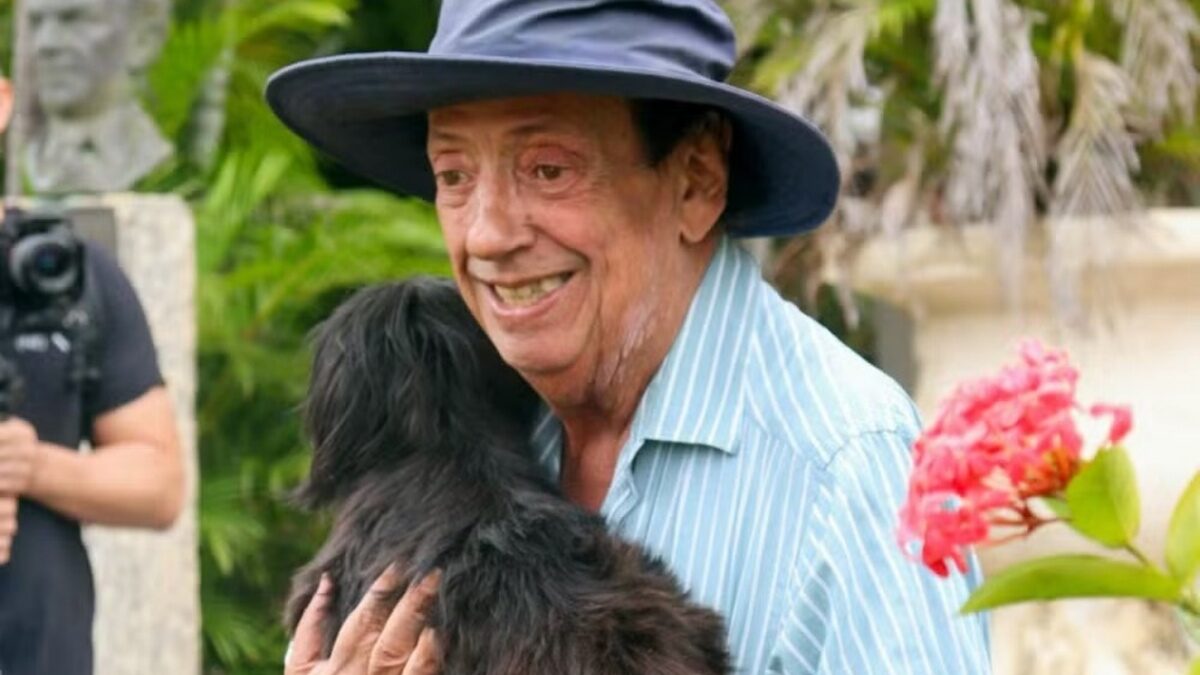 Ator falou da primeira noite no Retiro dos Artistas Marcos Oliveira, o Beiçola de A grande família, emociona ao conhecer sua nova casa; vídeo