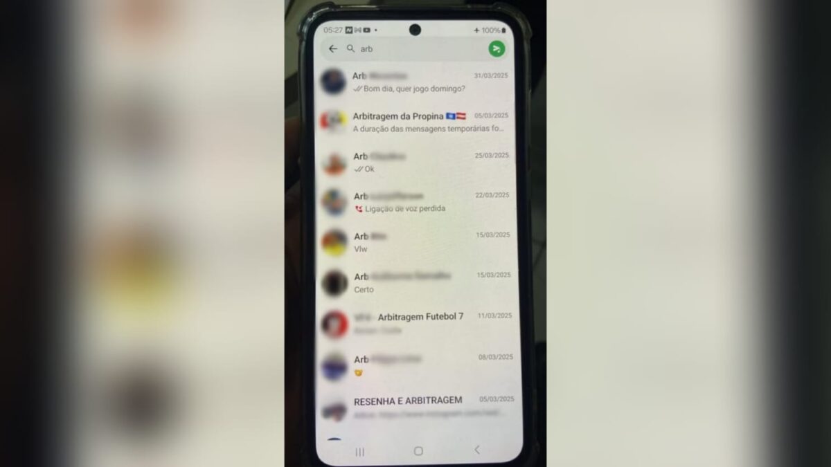 a imagem mostra um celular aberto no aplicativo