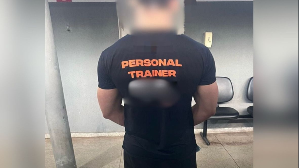 Falso personal preso em Goiânia (Foto: PCGO)