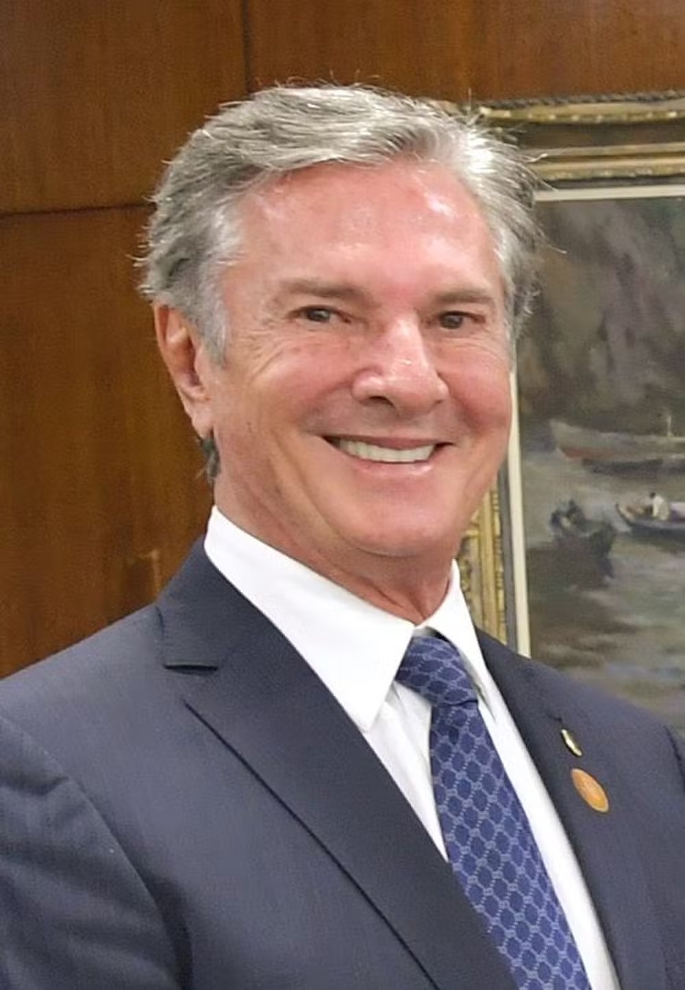 Veja o antes e depois dos procedimentos estéticos feitos por Fernando Collor Ex-presidente costumava frequentar clínicas dermatológicas