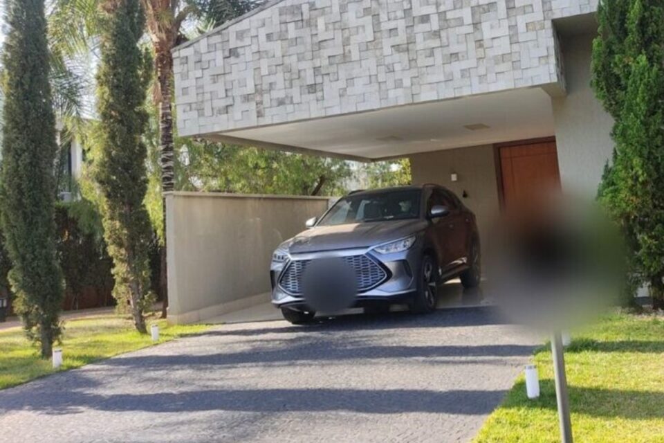 500 donos de carros elétricos são investigados por fraudes de R$ 3 milhões no IPVA em Goiás