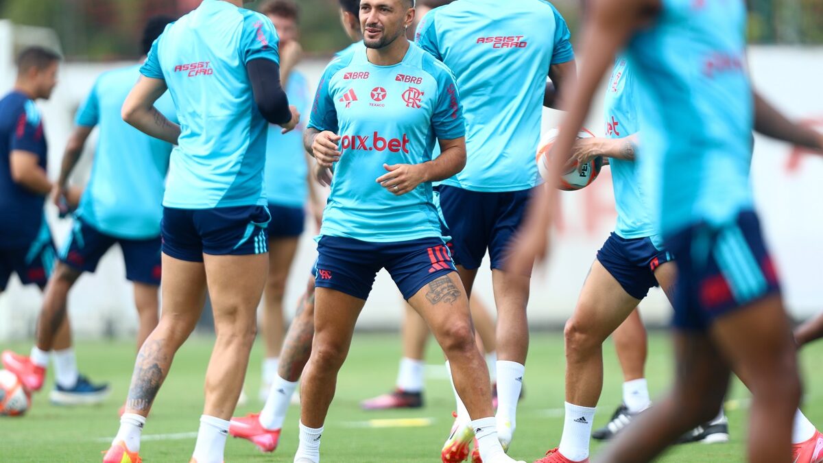 Arrascaeta em treino do Flamengo