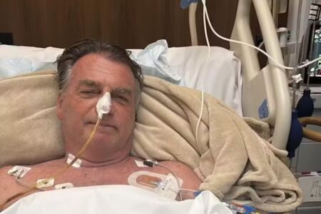 Bolsonaro segue na UTI dois dias depois da cirurgia, ainda sem previsão de alta Ex-presidente tem apresentado boa evolução clínica