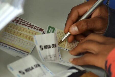 Mega-Sena acumula em R$ 20 mi; em Goiás, apostas de 3 cidades acertaram 5 dezenas