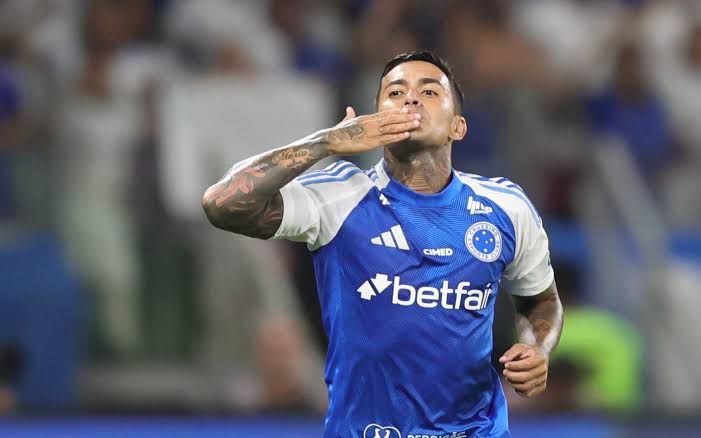 Atlético Mineiro encaminha contratação de Dudu