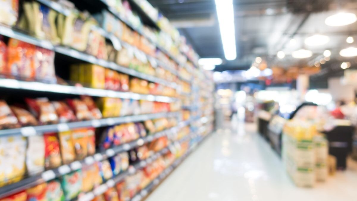 Funcionárias de supermecado furtavam mercadorias (Foto: Freepik)