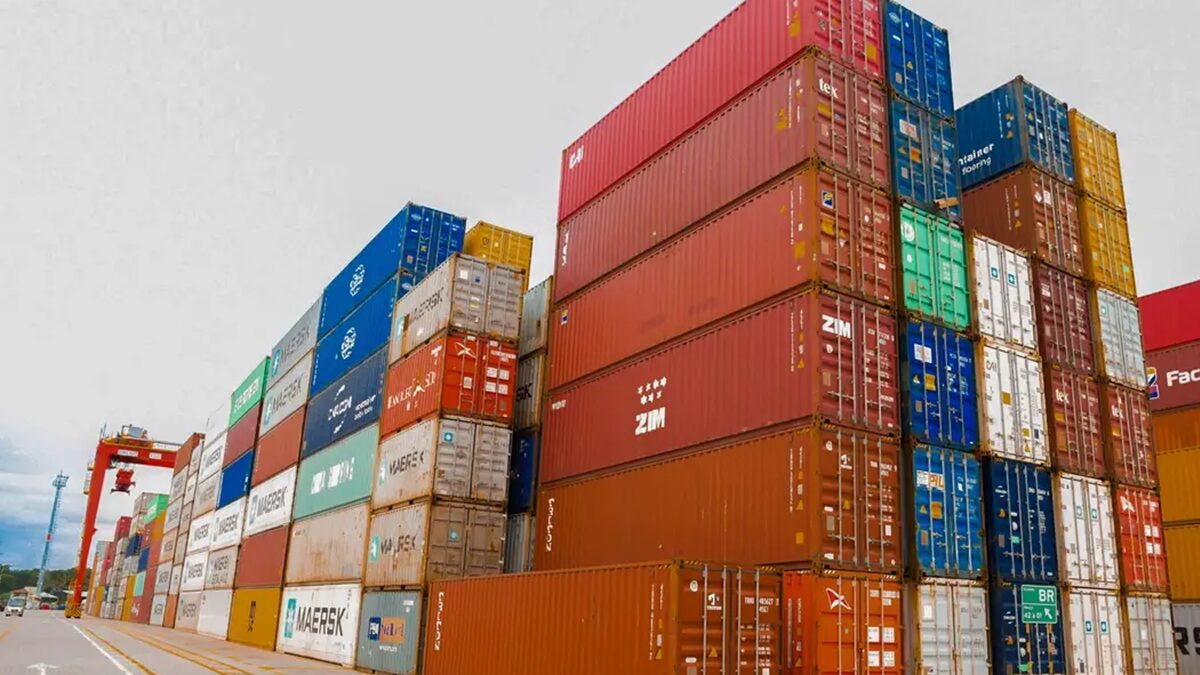 Balança comercial tem superávit de US$ 8,15 bilhões em abril