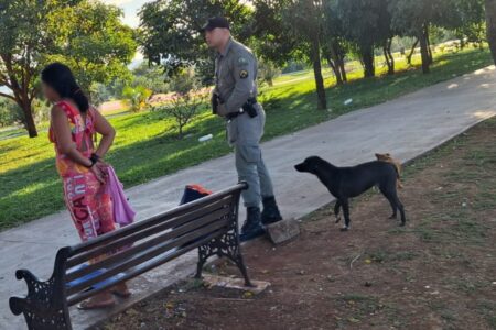 Suspeita de esfaquear colega de casa após discussão é presa em Rio Verde