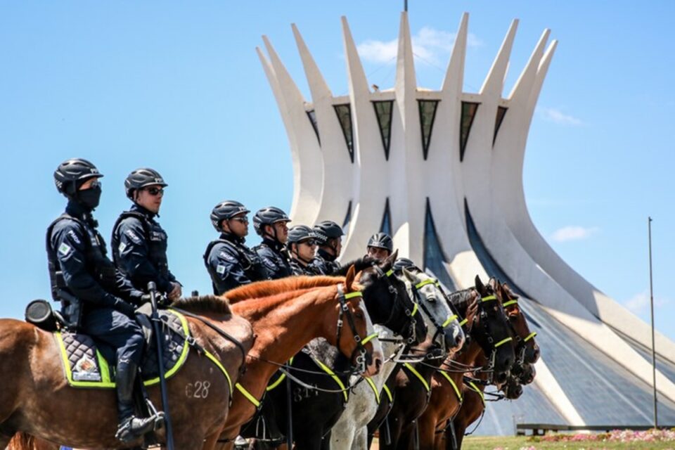 Motta pede a deputados que não politizem PEC da Segurança; especialista explica prós e contras