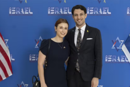 Sarah Milgram e Yaron Lischinsky, funcionários da embaixada israelense em Washington, nos EUA