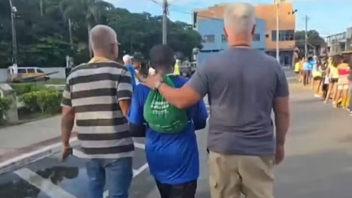 Homem é preso após cruzar linha de chegada de corrida no Espírito Santo; veja o motivo Cosmo Ferreira tinha completado um percurso de 7 km