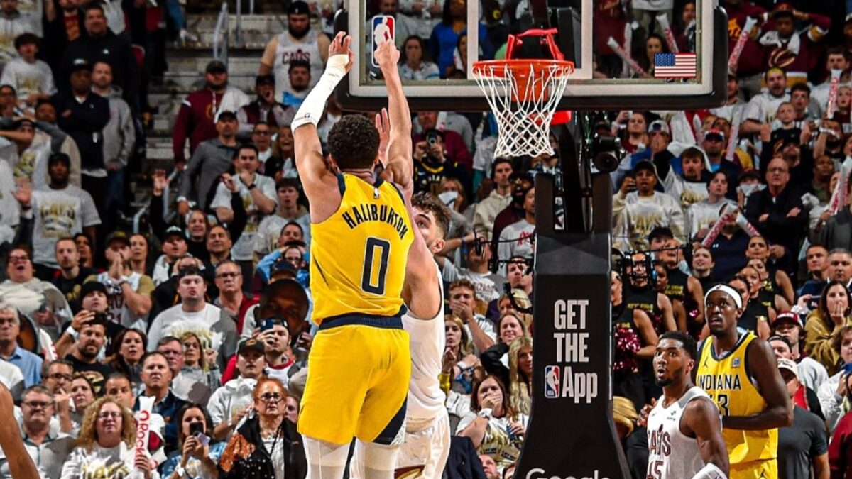 Com a cesta no último minuto Indiana vira sobre Cleveland