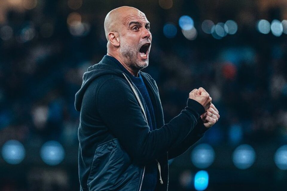 Pep Guardiola em jogo do Manchester City