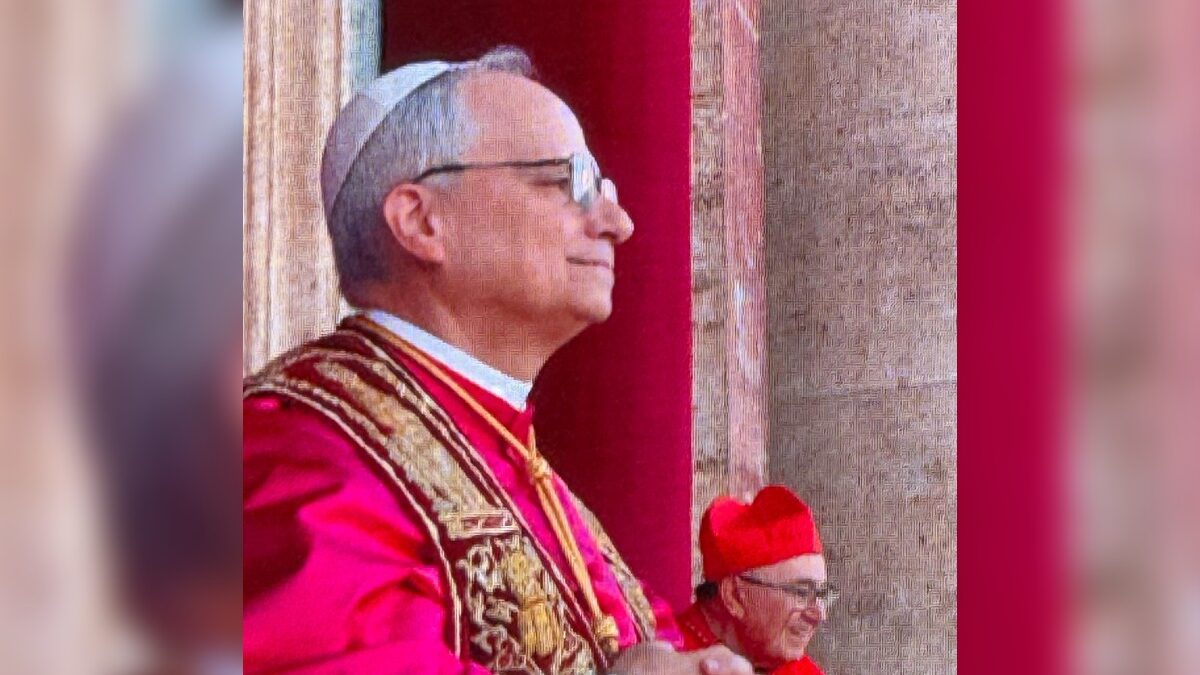 Novo papa revela motivo da escolha do nome Leão 14; confira Americano Robert Prevost explicou sua escolha na manhã deste sábado (10)