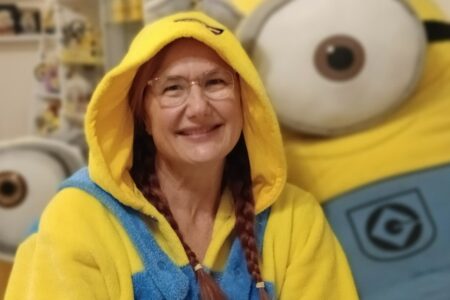 Australiana conquista recorde pela maior coleção de Minions do mundo 'Simplesmente me traz alegria', diz Liesl Benecke fotos