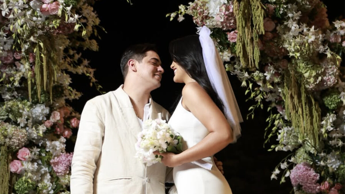Natanzinho Lima e Karolly Rayssa se casam em cerimônia com presença de famosos