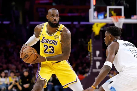 LeBron James durante os PlayOffs da NBA
