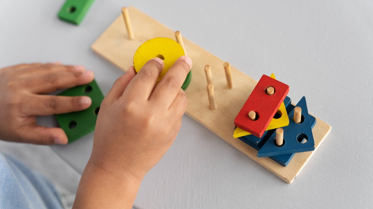 OAB-GO mantém suspenso advogado por omissão a maus-tratos contra filha autista em Goiânia