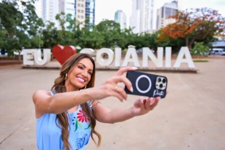 Patrícia Poeta apresenta Encontro em fazenda de Goianira Esta é a segunda vez que o programa é apresentado de Goiás