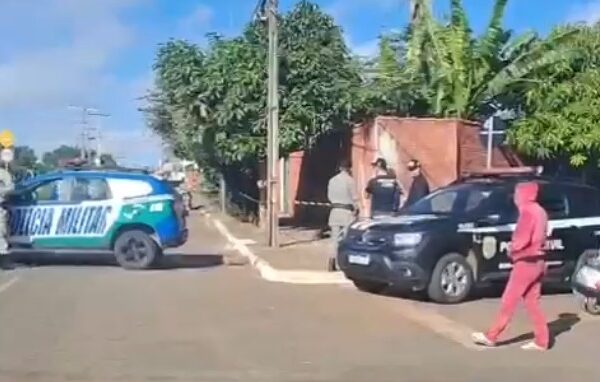 Homem que usava tornozeleira eletrônica é assassinado perto da cadeia de Anápolis João Vítor dos Santos Gomes foi morto na frente da esposa