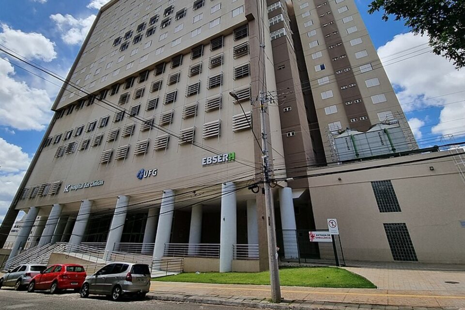 Bebê que aguardava vaga no Hospital das Clínicas em Goiânia é transferida