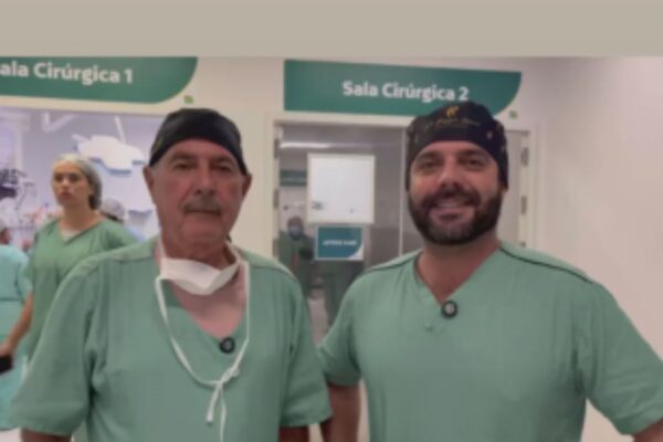 Separação de gêmeas siamesas: filho de Zacharias Calil na equipe